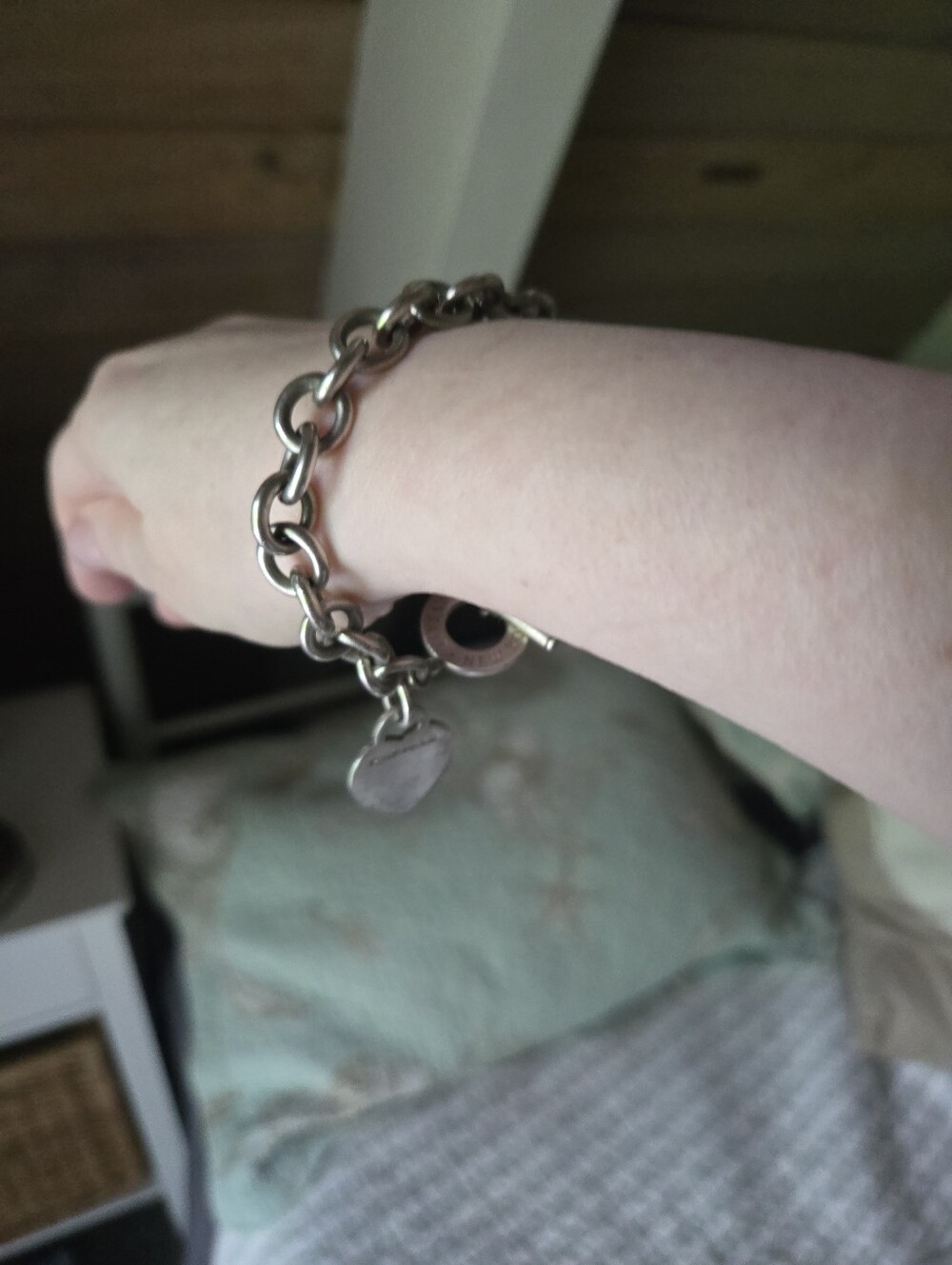 ✨ SALE Return To Tiffany's Heart Charm Bracelet w/ Box - Picture 5 of 15